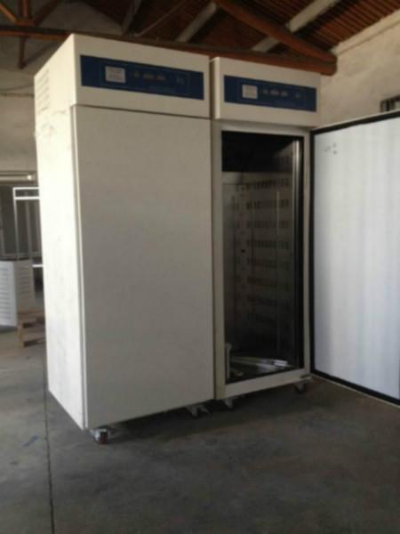 供应小型恒温恒湿试验箱，台式恒温恒湿试验箱，小型恒温恒湿试验箱厂