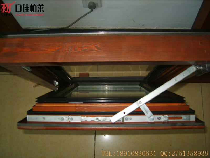 日佳柏莱IV60系列铝包木内开内倒门窗保温隔热