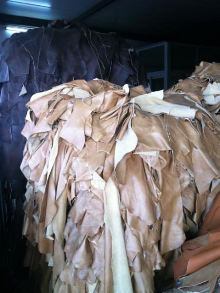 广东碎皮回收厂家真皮回收找晟丰皮革，大量回收库存真皮，求购回收库存碎皮回收，高价回收碎皮，广东回收碎皮