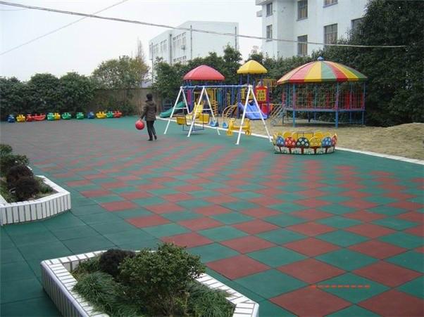 供应用于防滑|环保的幼儿园橡胶地砖，安全橡胶地垫批发图片