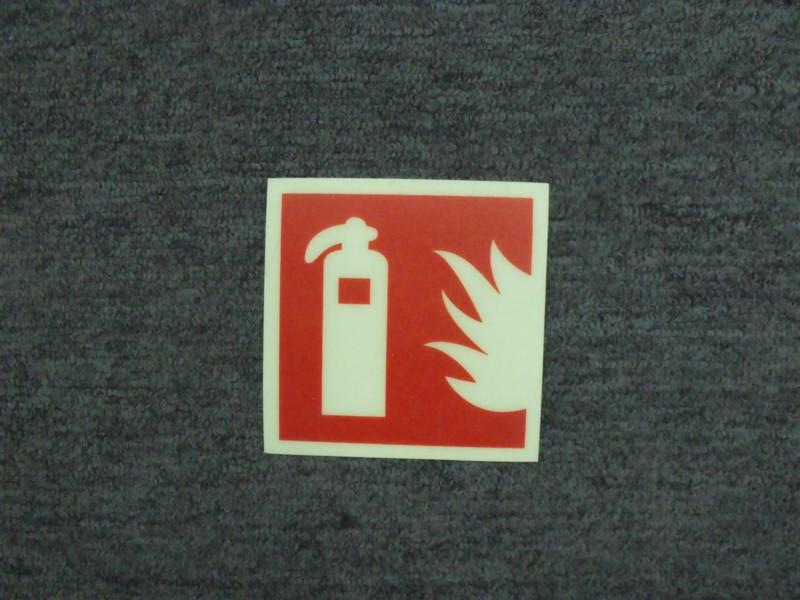 供应消防器材标志，建筑防火耐火材料，消防器材标志，建筑防火耐火材料，PVC消防灭火器标识牌，夜光标志牌