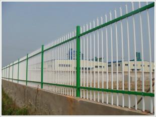 供应天津锌钢围墙护栏，北京道路锌钢护栏，南京pvc护栏图片