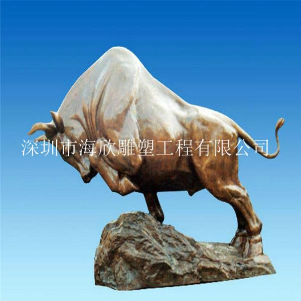 供应仿铜牛玻璃钢动物雕塑哪里有/铜牛/动物雕塑供应/仿真动物雕塑多少钱图片