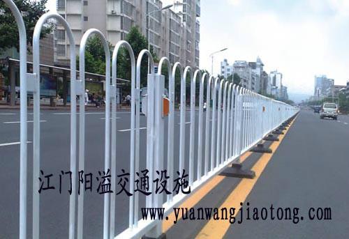 供应珠海锌钢围栏荣誉生产商图片