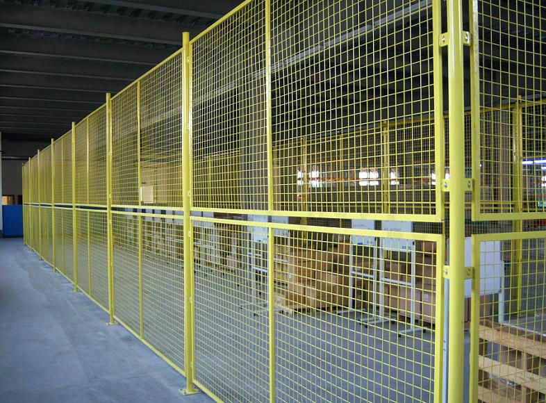 供应广东隔离栅、隔离防护网厂家。