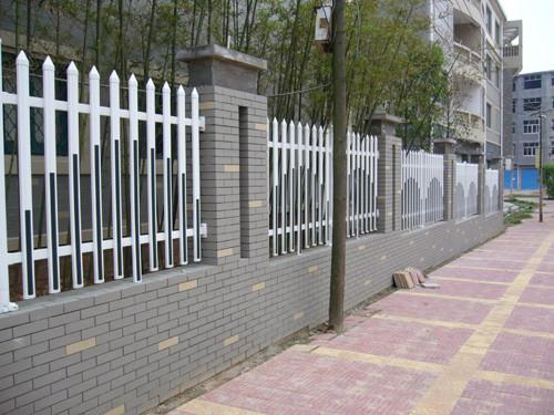 成都校园塑钢围墙护栏批发