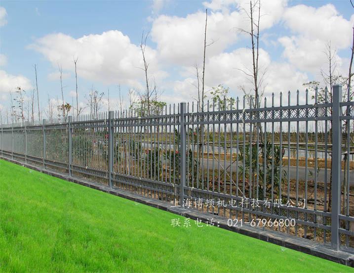供应围墙护栏HL-23博盾栅栏锌钢护组装式防护栏复古欧式灰专业定制