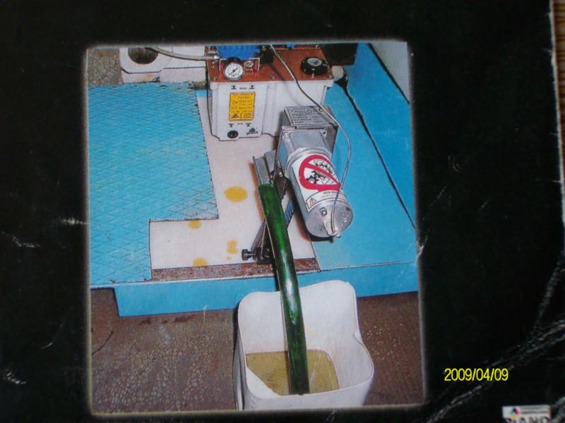 带式撇油机刮油器除油机烟台骏海1带式油水分离器图片