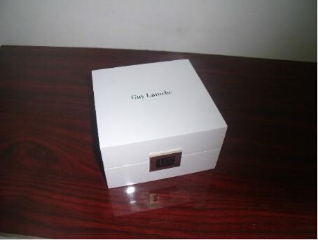 东莞木盒厂供应高光单支手表木盒木质手表盒定做款式新颖