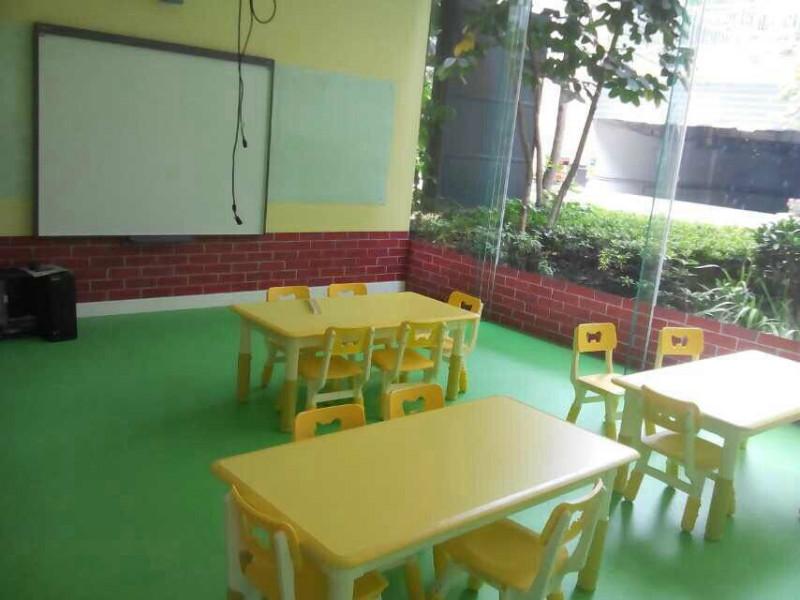 英语培育学校铺的胶地板供应英语培育学校铺的胶地板