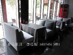 供应郑州定制美式简约实木咖啡厅桌椅子休闲西餐厅奶茶甜品店桌椅组合