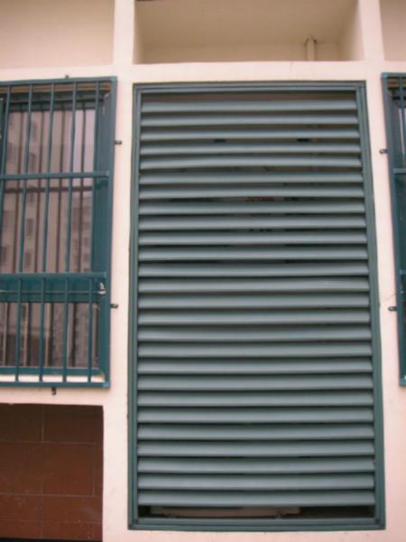 保定市新型百叶窗，组装空调架优质生产厂家，小区组装防盗窗，喷塑百叶空调围栏