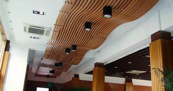 供应商场造型铝方通-商场装饰吊顶造型铝方通特点