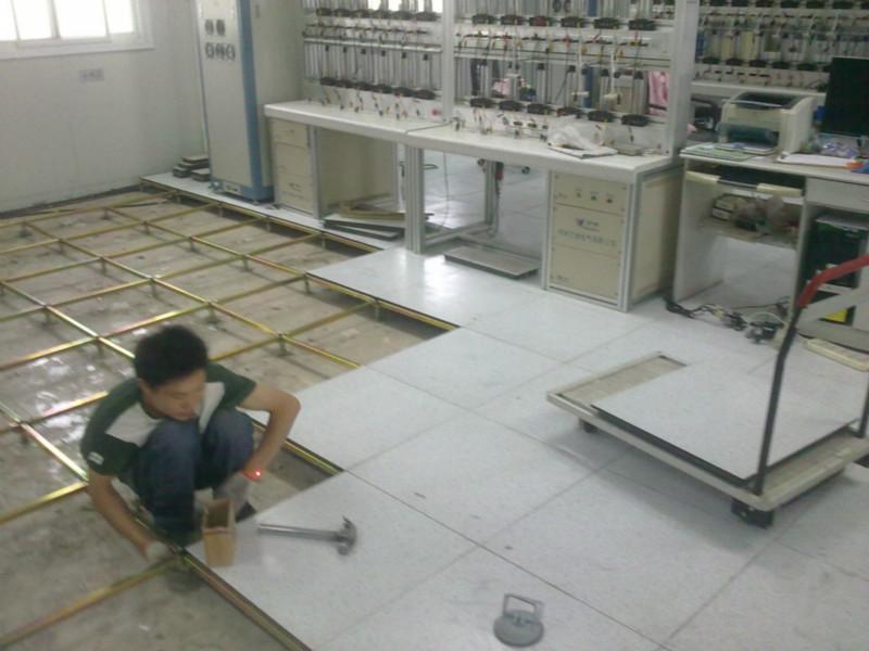 供应陶瓷防静电地板呼和浩特厂家大量供应防静电地板接地铜箔图片