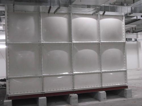 供应玻璃钢水箱价格，玻璃钢水箱厂