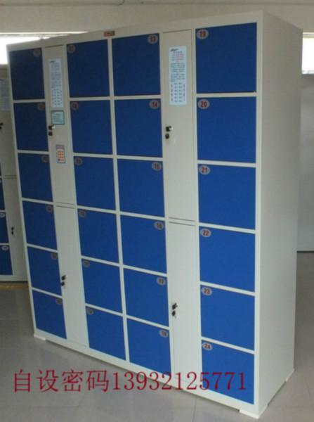 供应湖北武汉24门自设密码电子密码柜  智能电子更衣柜可以根据需要定制