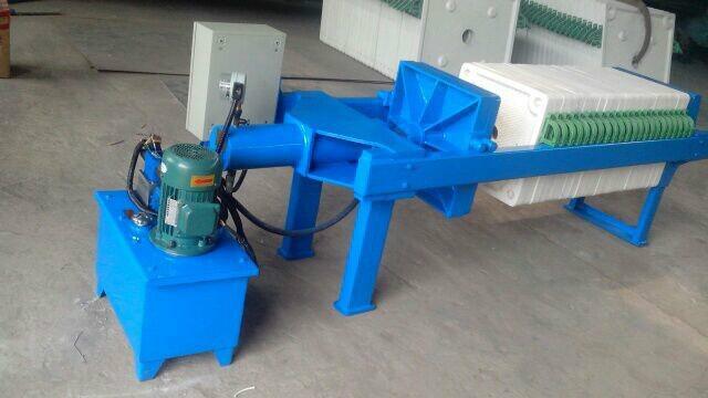 供应工业污水压滤机、甘肃临夏州BMY-30-630-25工业污水板框橡胶压滤机