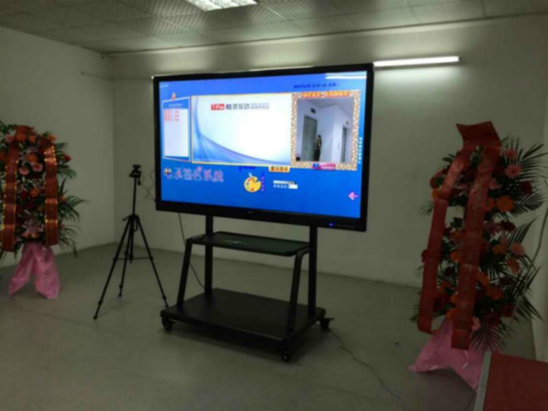 广州市企业会议培训触摸一体机厂家供应企业会议培训触摸一体机，多媒体展示触控，信息查询广告机