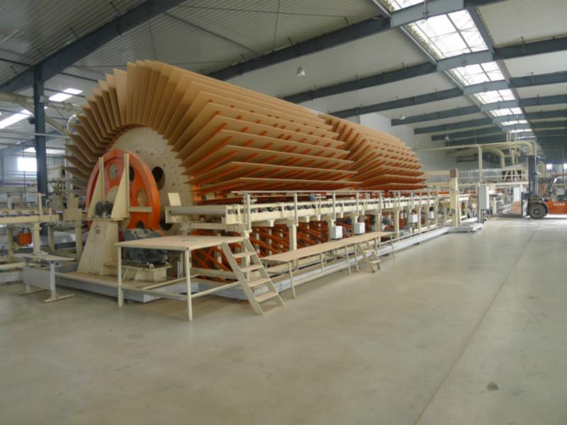 中密度板中密度厂家供应中密度板中密度厂家山东新博木业有限公司13561602568