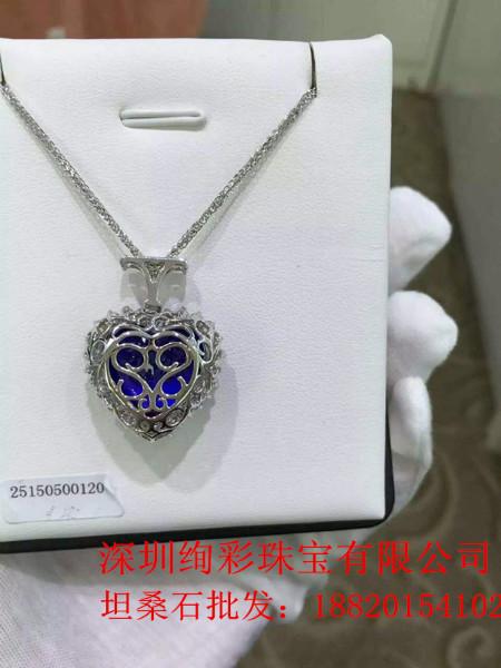 供应用于佩戴的心形坦桑石吊坠经典18K金镶钻坦桑 坦桑石的价格 北京坦桑石供应商