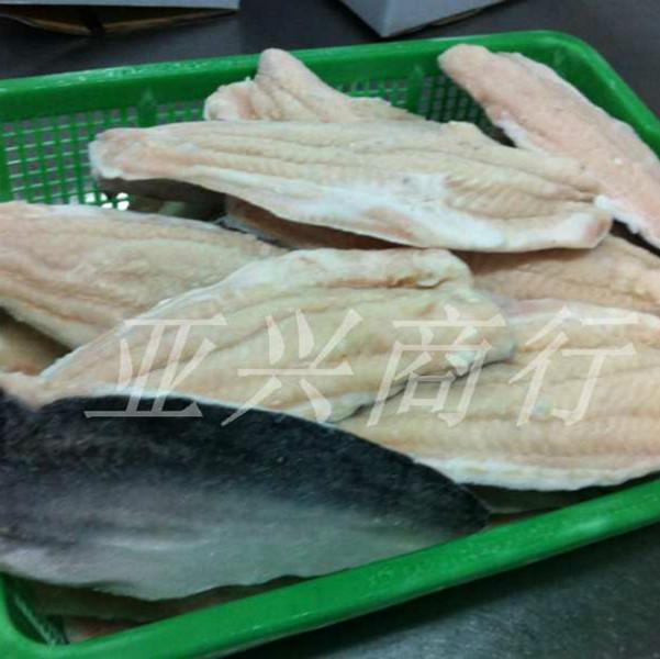 供应进口900-1000g带皮巴沙鱼片